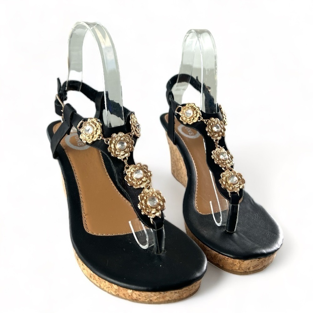 One Black Vegan Leather Floral Gold Accent Rhinestone Sandals Size 7 NWOT